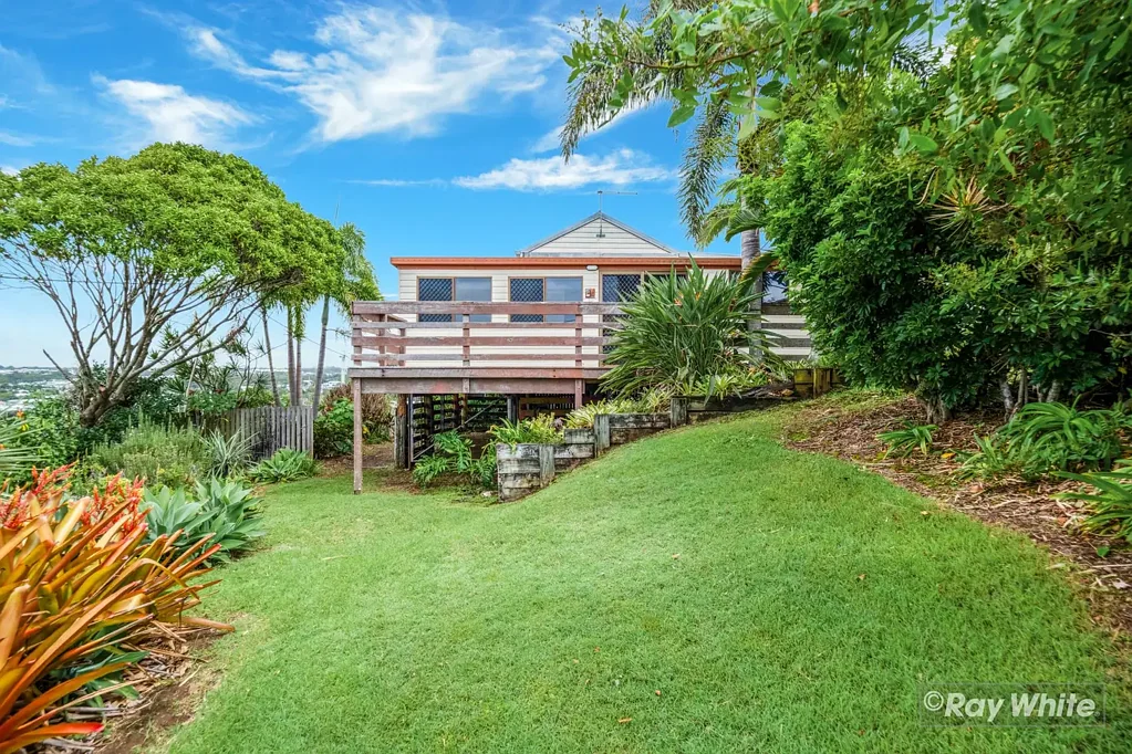 Yeppoon 2침실 CBD Yeppoon - privacy - Sea and foreshore views!