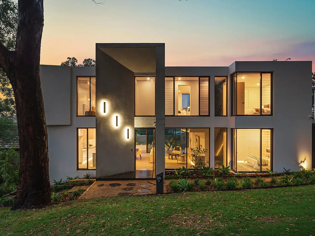 Kyle Bay 4બેડરૂમ Modern Luxury Home with Elegant Family Appeal