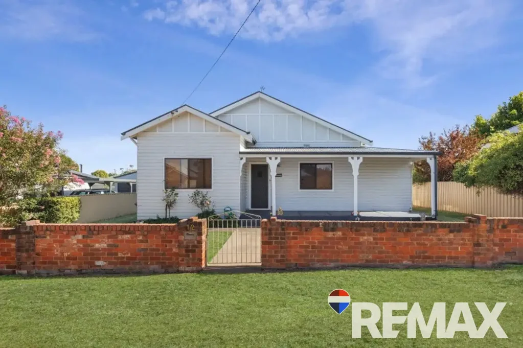 12 Florence Street, Junee, NSW 2663