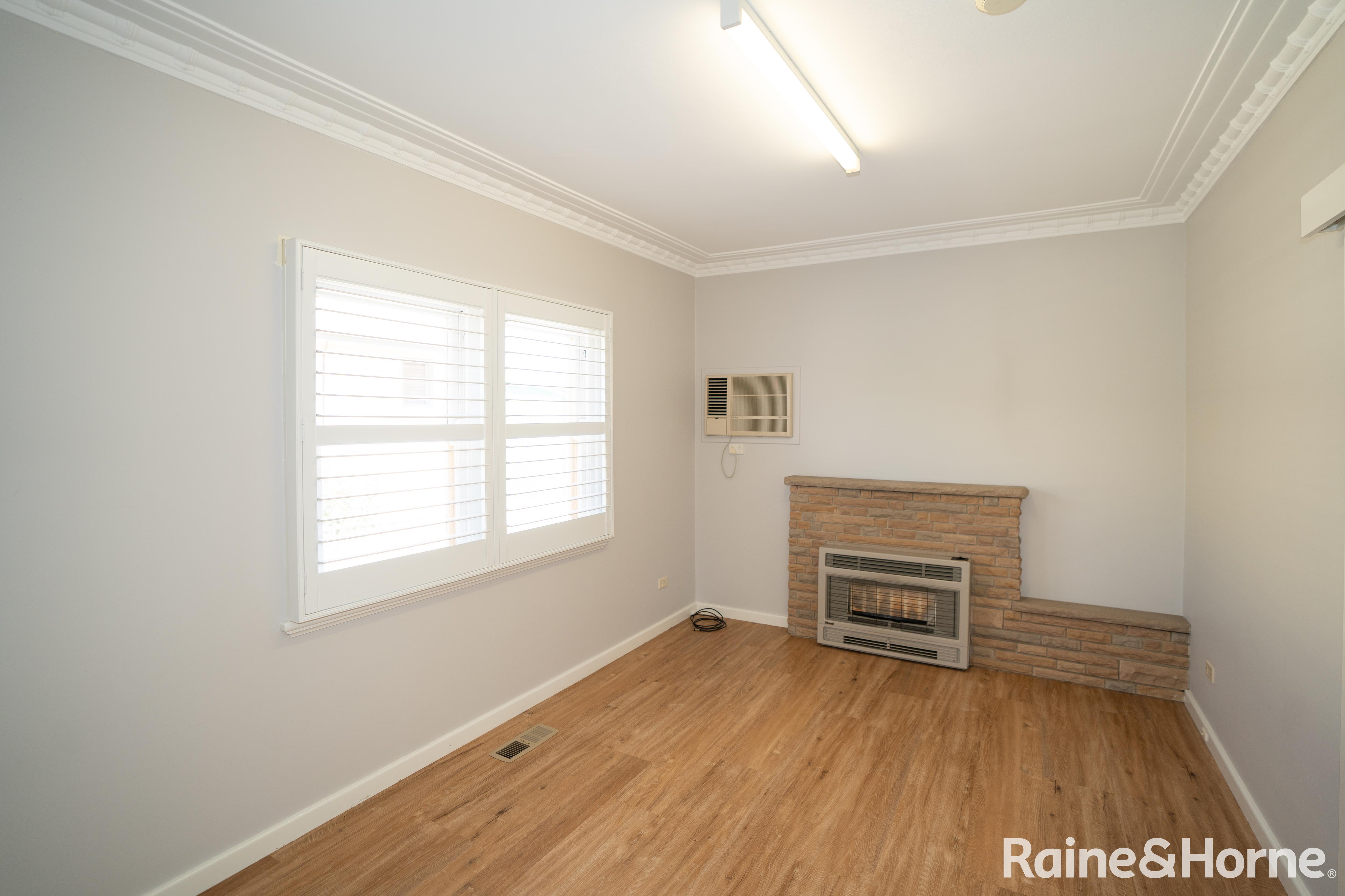 19 DARLOW ST, WAGGA WAGGA NSW 2650, 0 ห้องนอน, 0 ห้องน้ำ, House