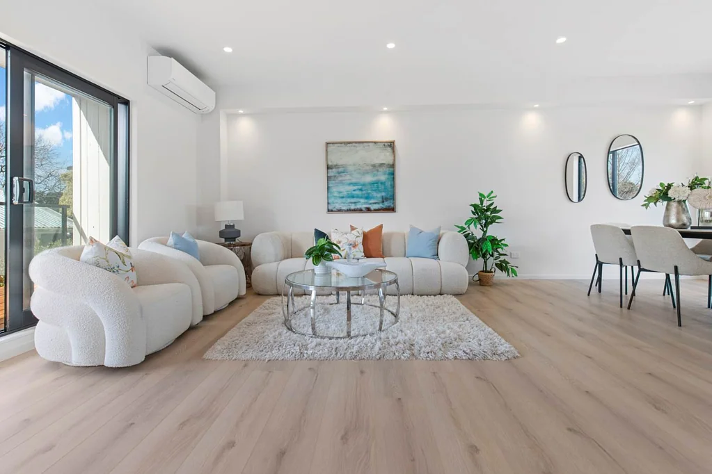 Howick 4 Bedroom Brand New, Stylish & Spacious — Walk to Pak’n ...