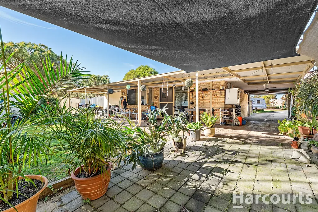 Greenfields 3બેડરૂમ Well maintained three bedroom home with no strata fee's