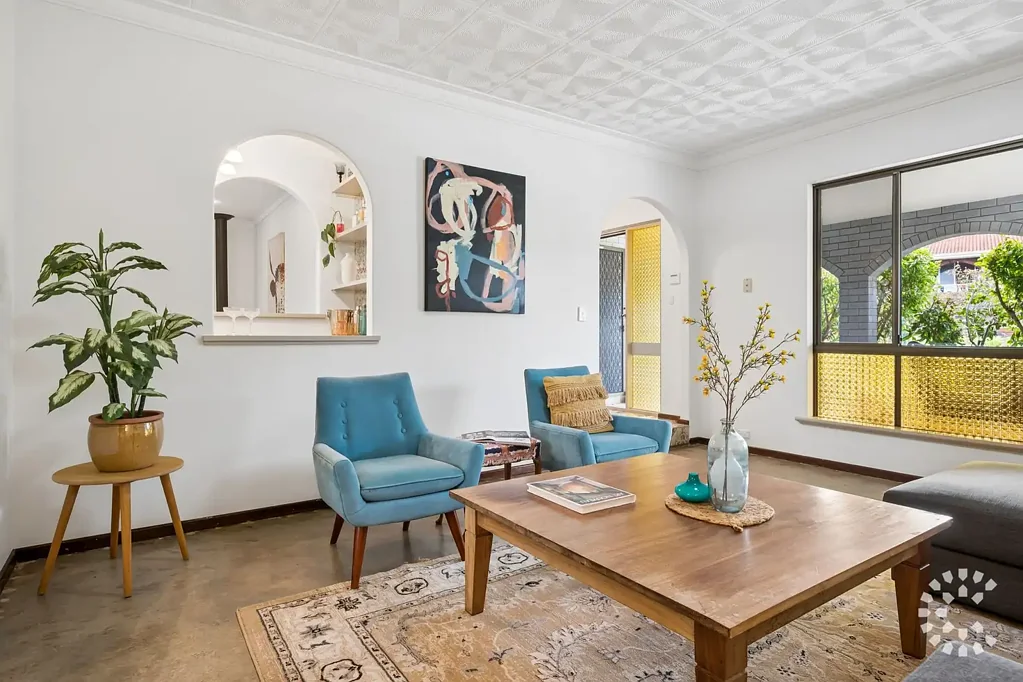 Hamilton Hill 4 Slaapkamer Family Home with Character, Comfort and Style in a Quiet Cul-de-Sac