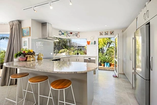 1 & 2/80 Knights Road, Rothesay Bay, North Shore City