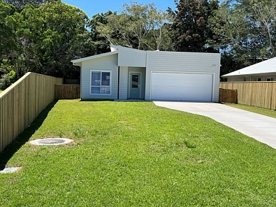 6 Yeri Dr, Rainbow Beach, QLD 4581, 4 chambres, 2 salles de bain, House