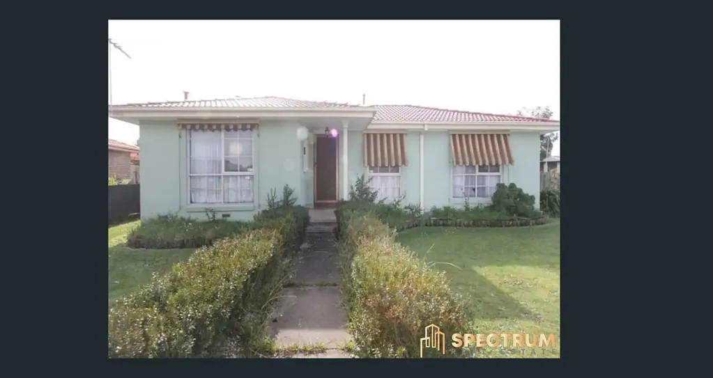 Easy Living in This Bright 3-Bedroom Beauty