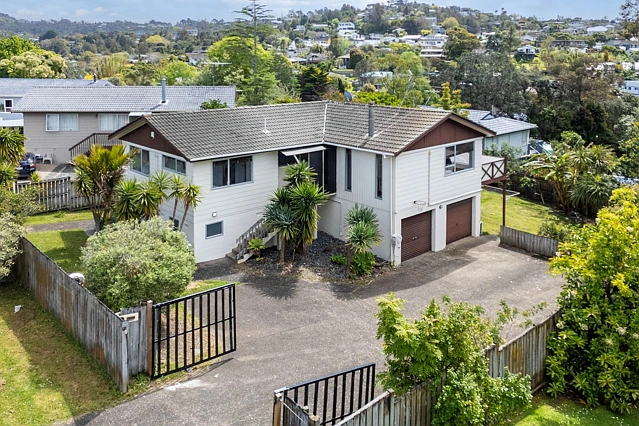 73 Awaruku Road, Torbay, North Shore City