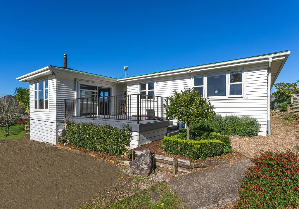 Coroglen Country Living Made Easy!