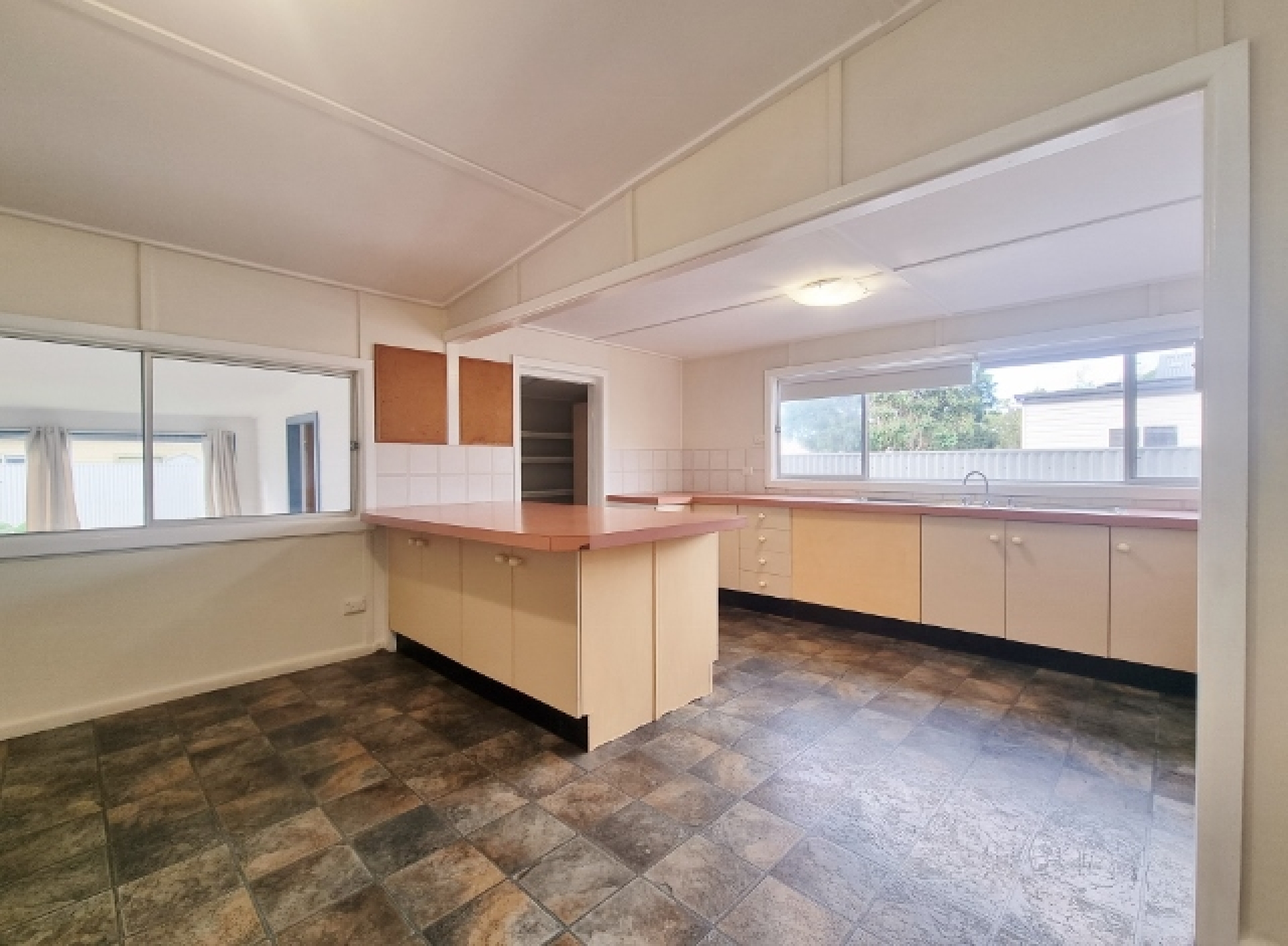 26 OCEAN AV, STUARTS POINT NSW 2441, 0 rūma, 0 rūma horoi, House