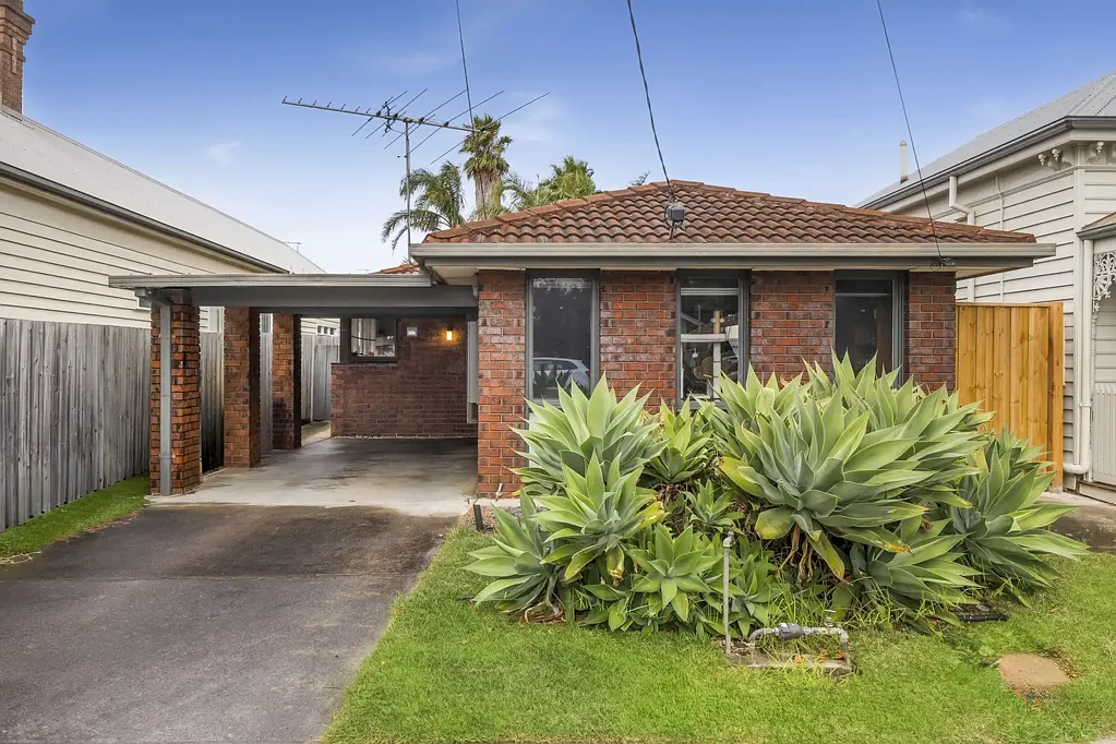 Light and Bright Home in the popular Geelong West