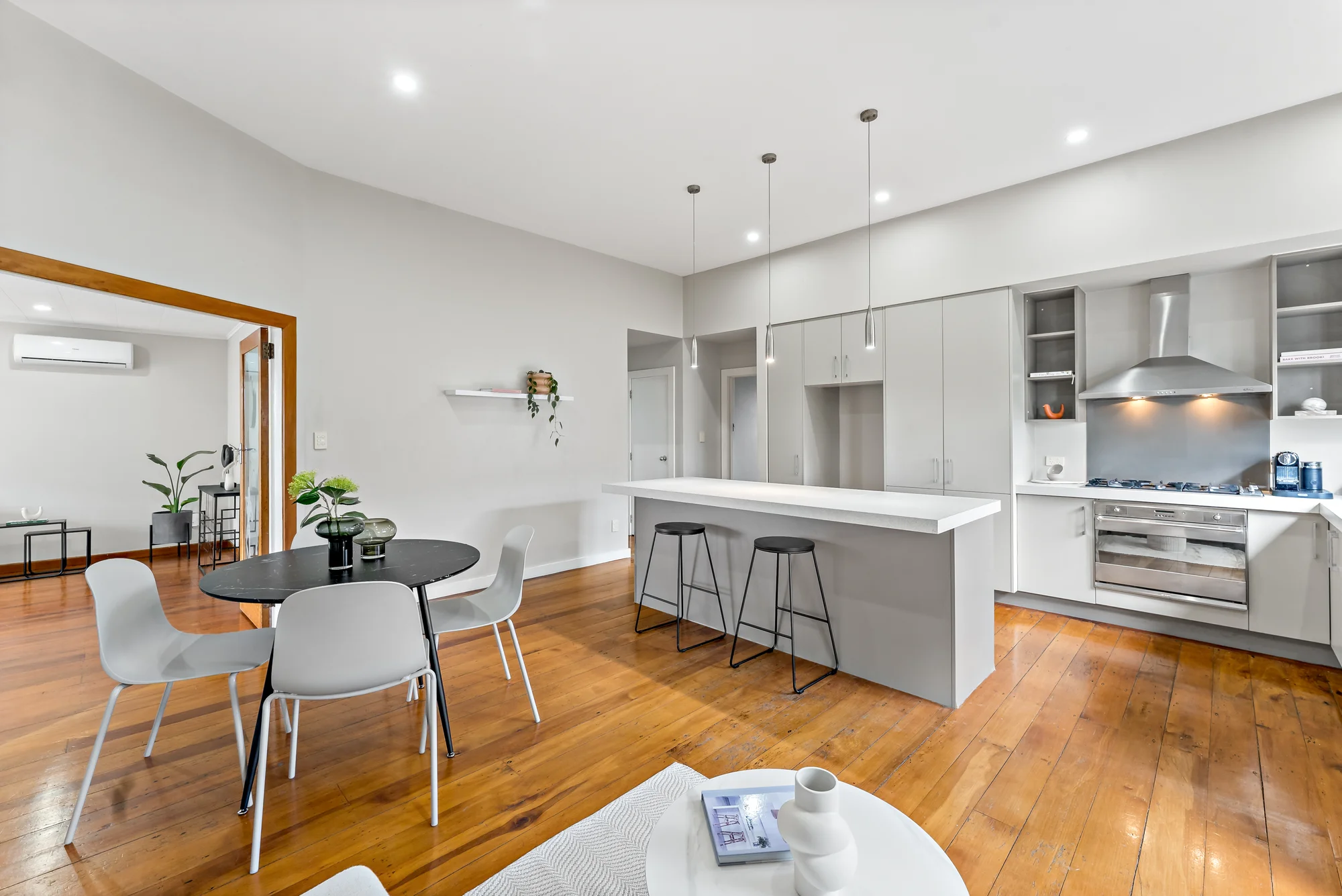 9 Fontenoy Street, Mount Albert, photo 6