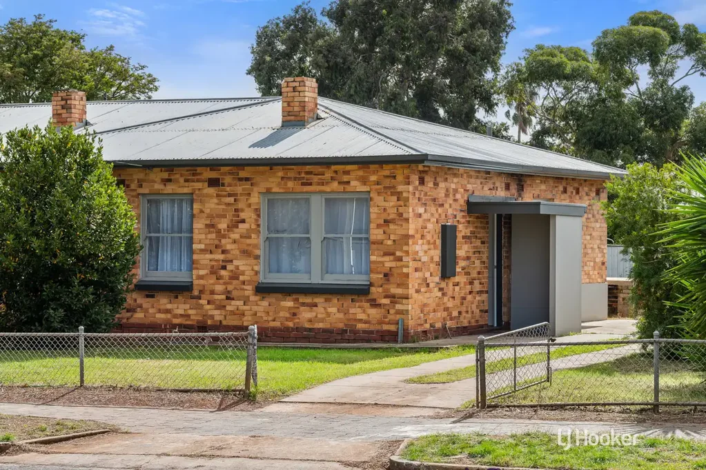 33 Midlow Road, Elizabeth Downs, SA 5113