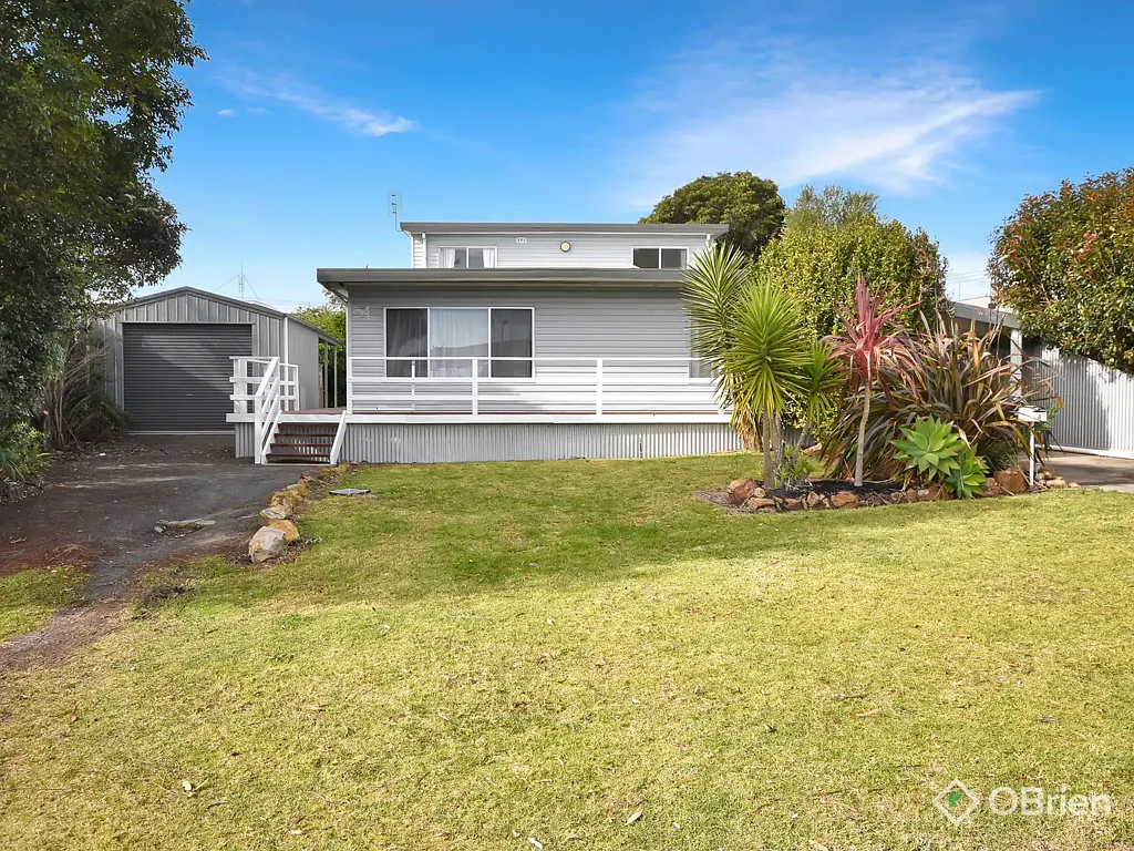 Paynesville 4 Bedroom Lakeside Lifestyle, Family Comfort