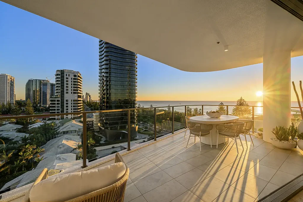Mermaid Beach 3غرفة نوم An Elevated Coastal Residence of Scale, Design and Quiet Luxury in Dawn by Mosaic