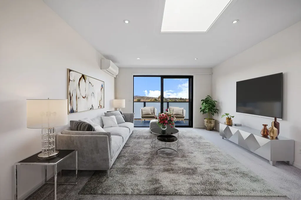 Bruce 1Moenga Fantastic Top Floor Apartment