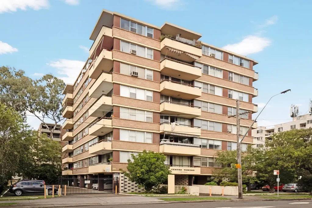 Bankstown 2Phòng ngủ Affordable Entry Into the Market - Ideal First Home or Investment