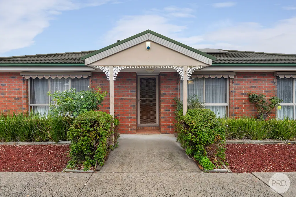 2/207 Yarrowee Street, Sebastopol, VIC 3356