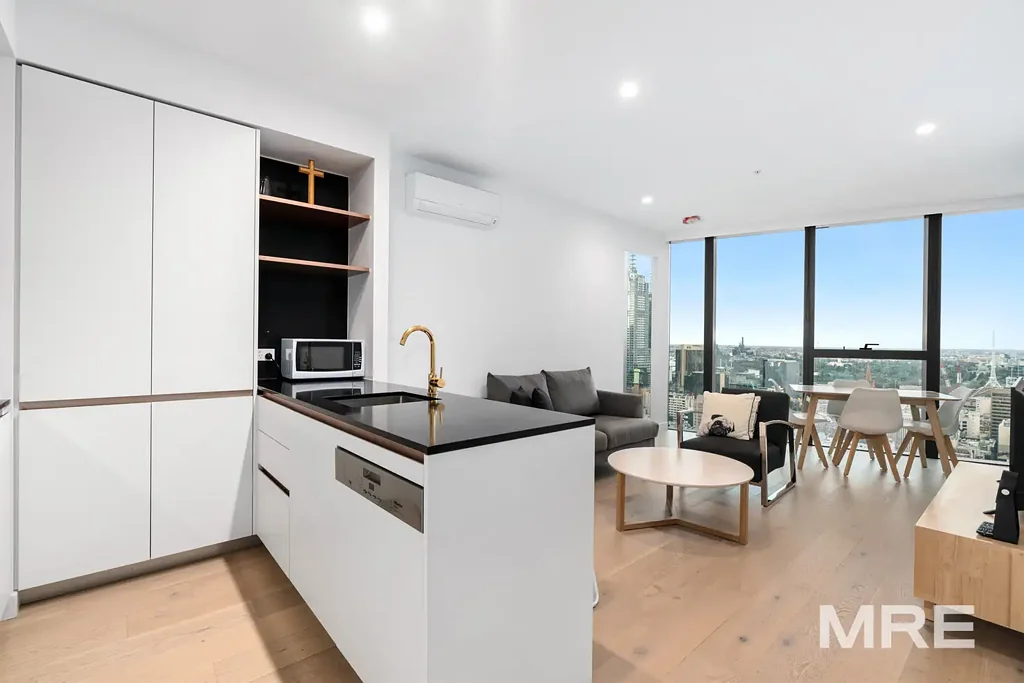 Designer apartment in central CBD