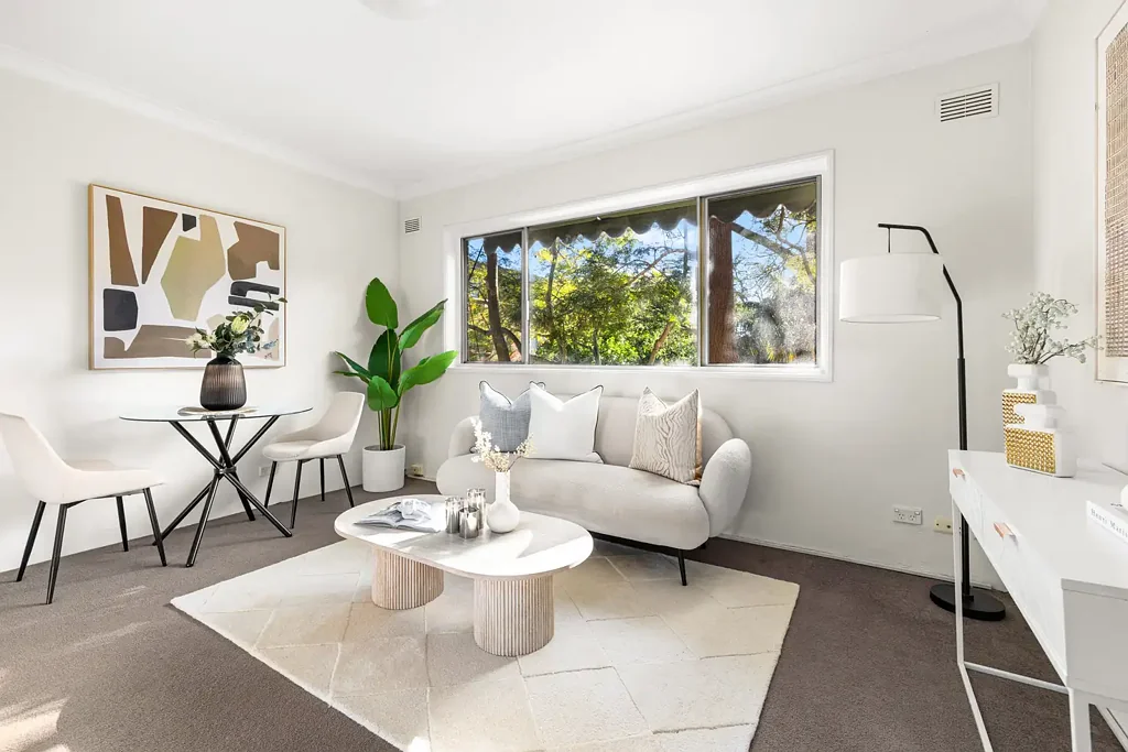 Mosman 2房 Mosman 中心宁静雅致的生活。 Quiet and Refined Living in the Heart of Mosman.