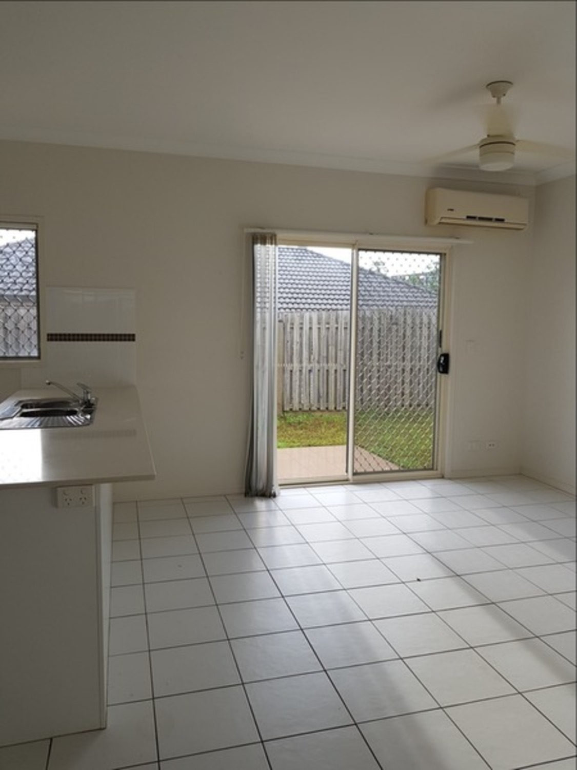 10 BENJAMINA DR, REDBANK PLAINS QLD 4301, 0 침실, 0 욕실, House