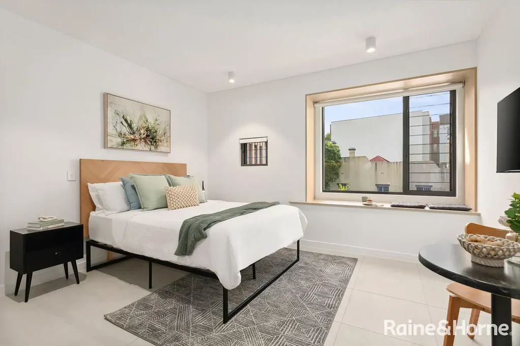 FURNISHED STUDIO APARTMENTS - RENT INCLUDES WATER,GAS,ELECTRICITY AND INTERNET!