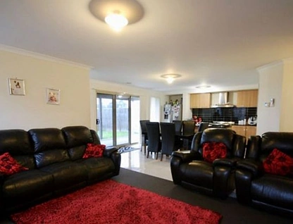 19 Blackledge Drive, Cranbourne East, South East Melbourne, 4 habitaciones, 2 baños, House