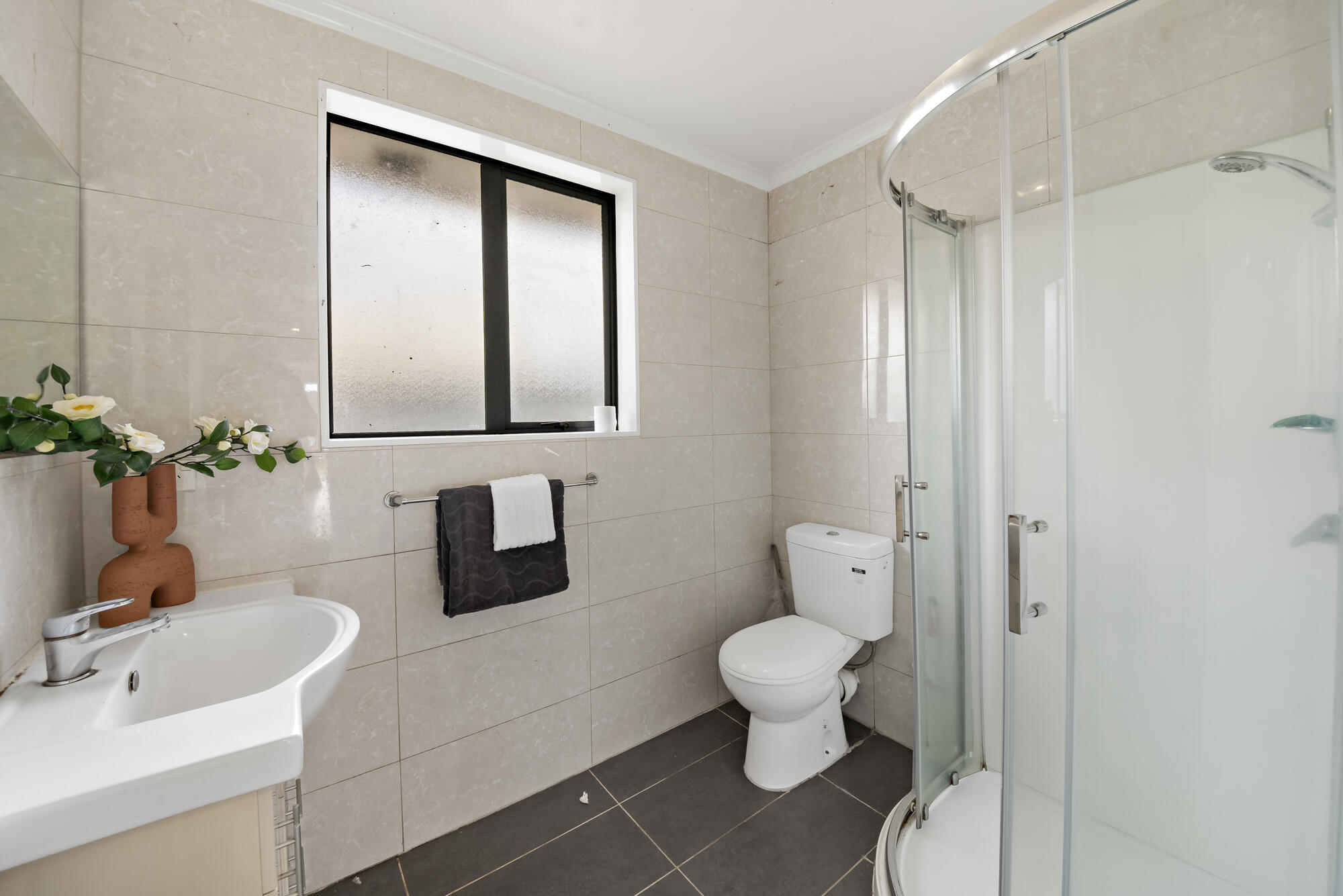 5 Serenity Place, Otara, photo 8
