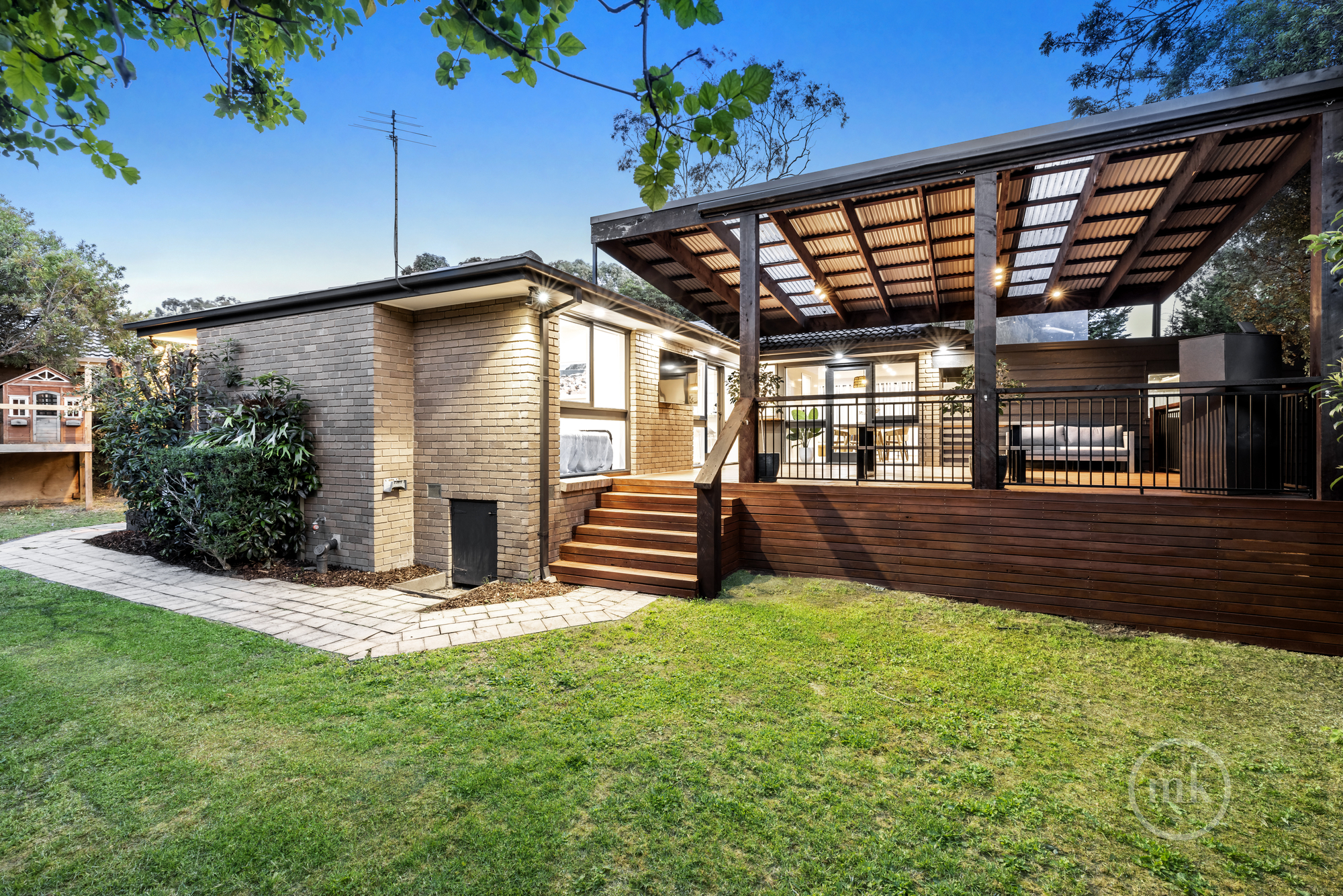 2 BARKALA CL, GREENSBOROUGH VIC 3088, 0房, 0浴, House