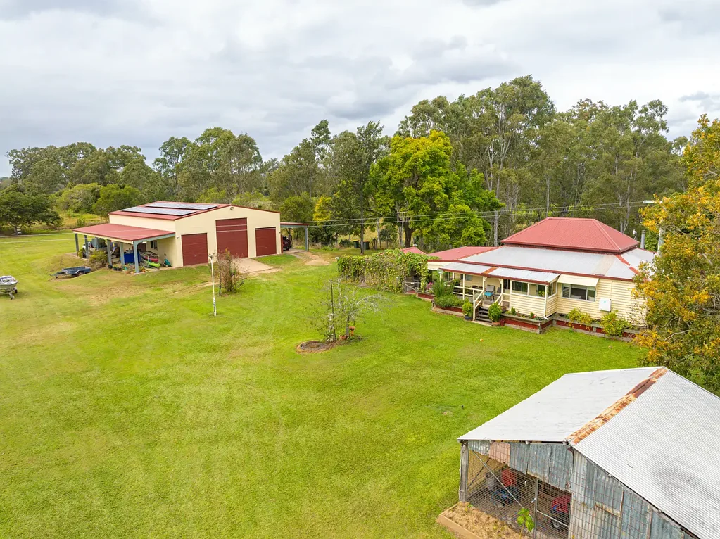 Tiaro 4部屋 Character Home with Huge Shed on 30 Acres