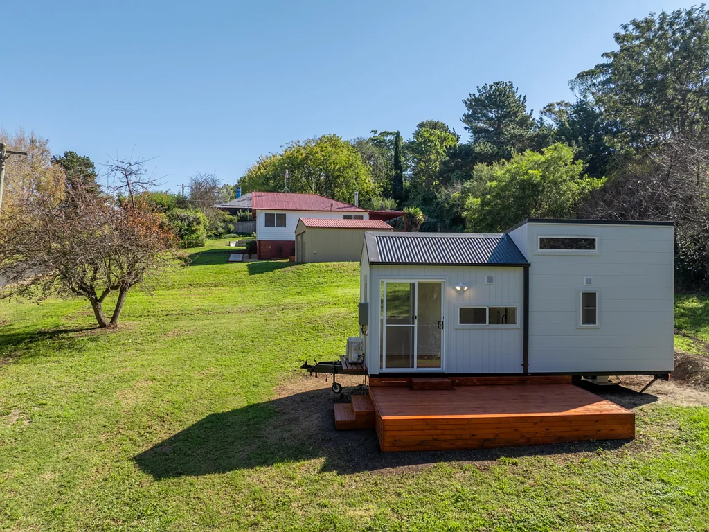 Candelo 2 Bedroom VACANT BLOCK WITH BRAND NEW TINY HOME