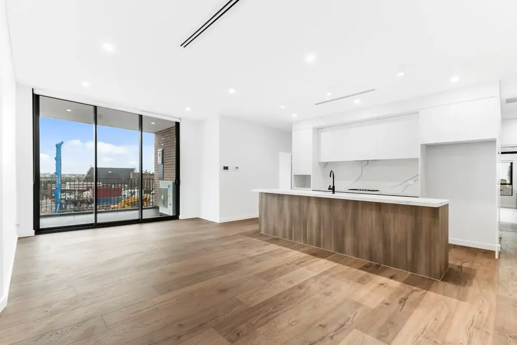 Stylish Two-Bedroom Apartment with Secure Parking