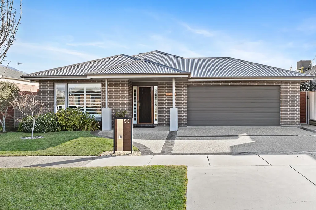 53 Sorrento Drive, Alfredton, VIC 3350