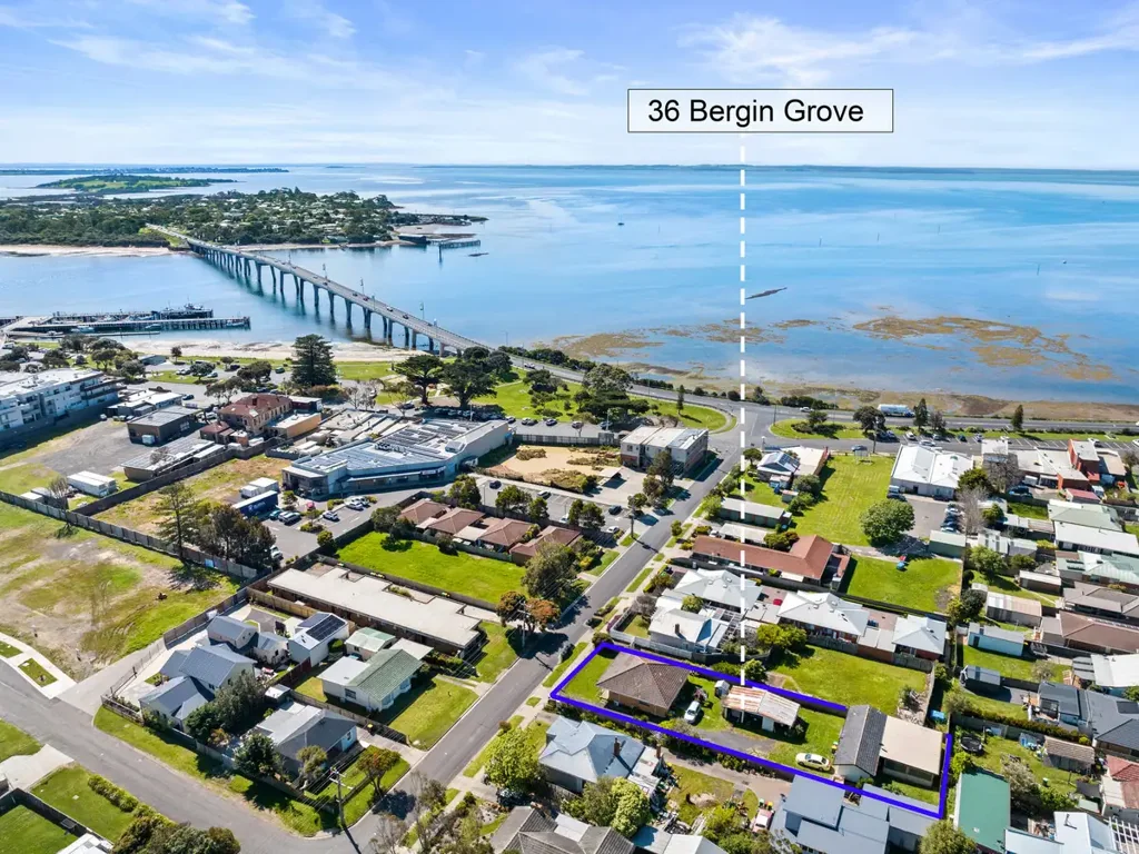San Remo 3 Slaapkamer Develop or re-develop in heart of town