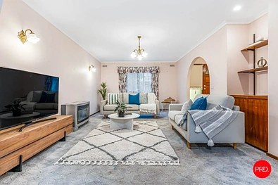 ਰਹਿਣ ਵਾਲਾ ਕਮਰਾ - 36 NABILLA CR, STRATHDALE VIC 3550