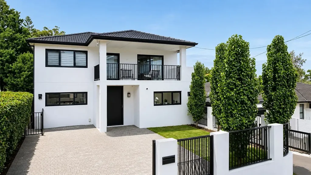 Spacious family home with water views in prestigious Putney location