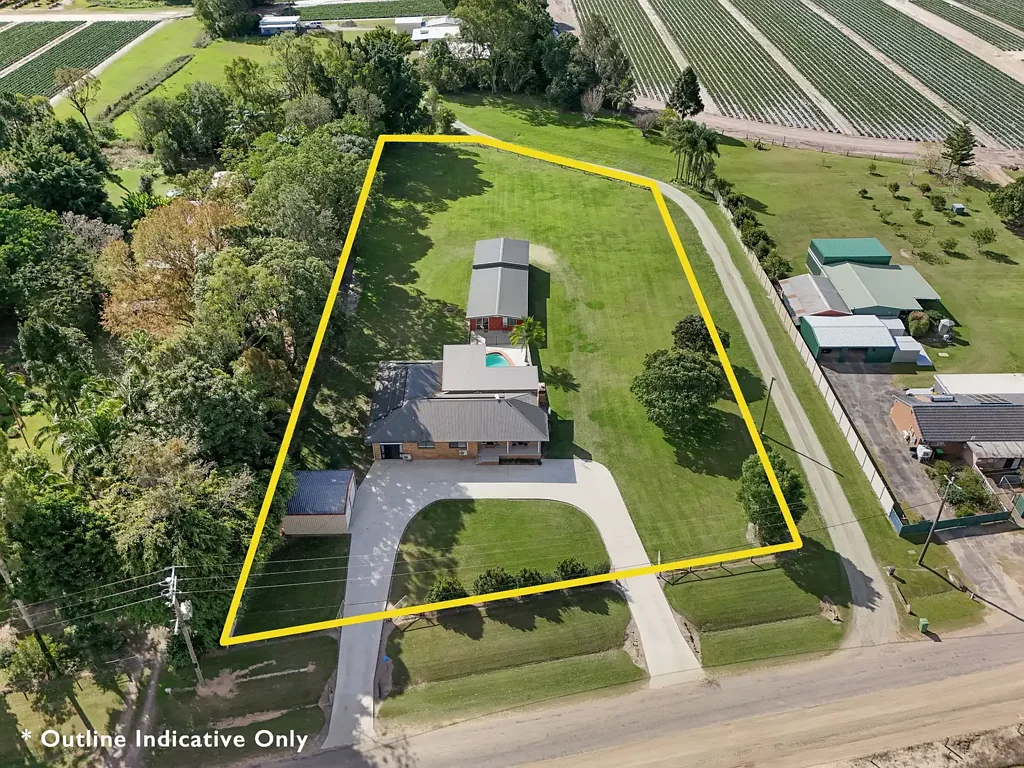 Beerwah 5 Bedroom The Ultimate Lifestyle Property - Pool, Shed & Granny Flat!