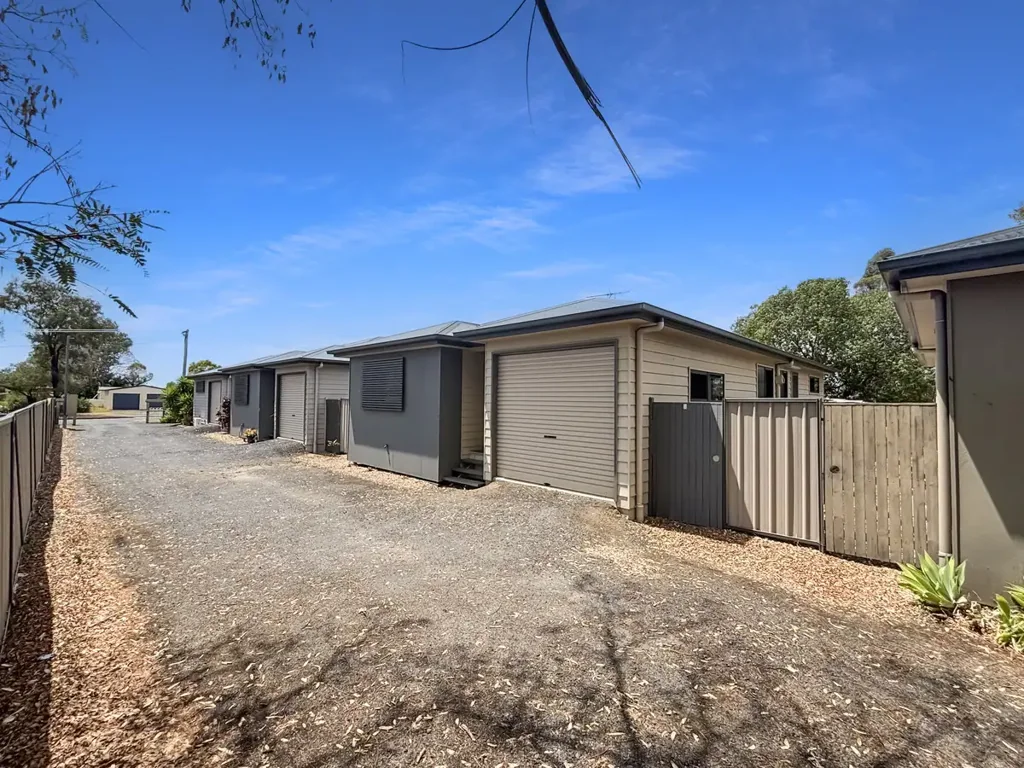 Dalby 2Kwarto Modern, Low-Maintenance Living in a Great Location!