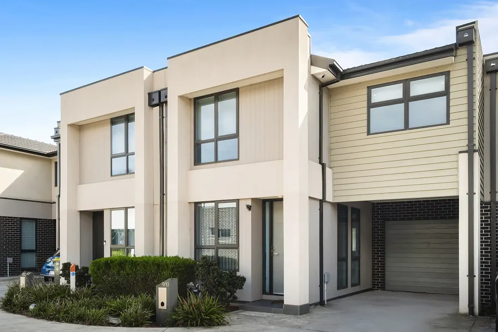 Reservoir 4침실 Spacious Modern Townhouse in the Heart of Reservoir's North Star Precinct.