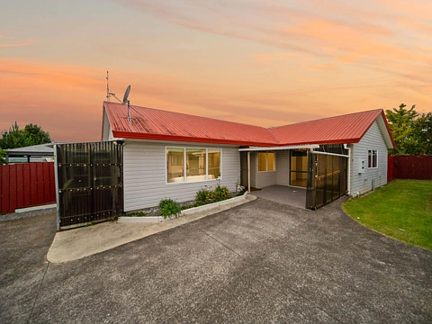 Pukekohe 3房  Must Sell! Owners Now Overseas!