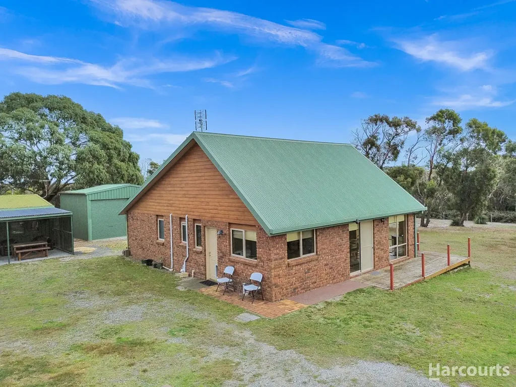 Lulworth 3 Bedroom Turn-Key!!