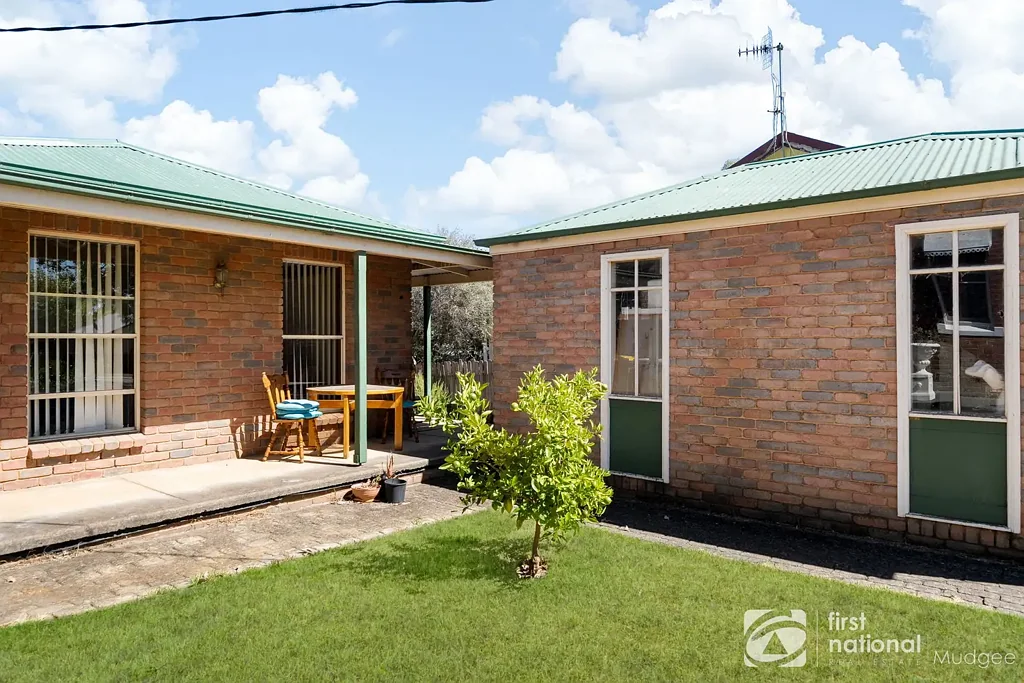 Mudgee 2房  COMFORT, CONVENIENCE & CHARACTER