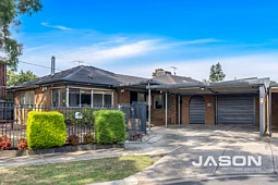 11 Dundee Close, Gladstone Park