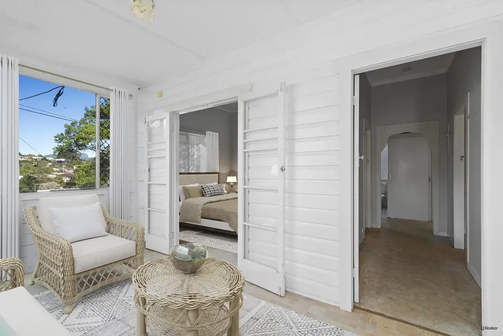 Murwillumbah 3બેડરૂમ Charming 1930s Home with Rear Lane Access & Walk-to-Town Convenience