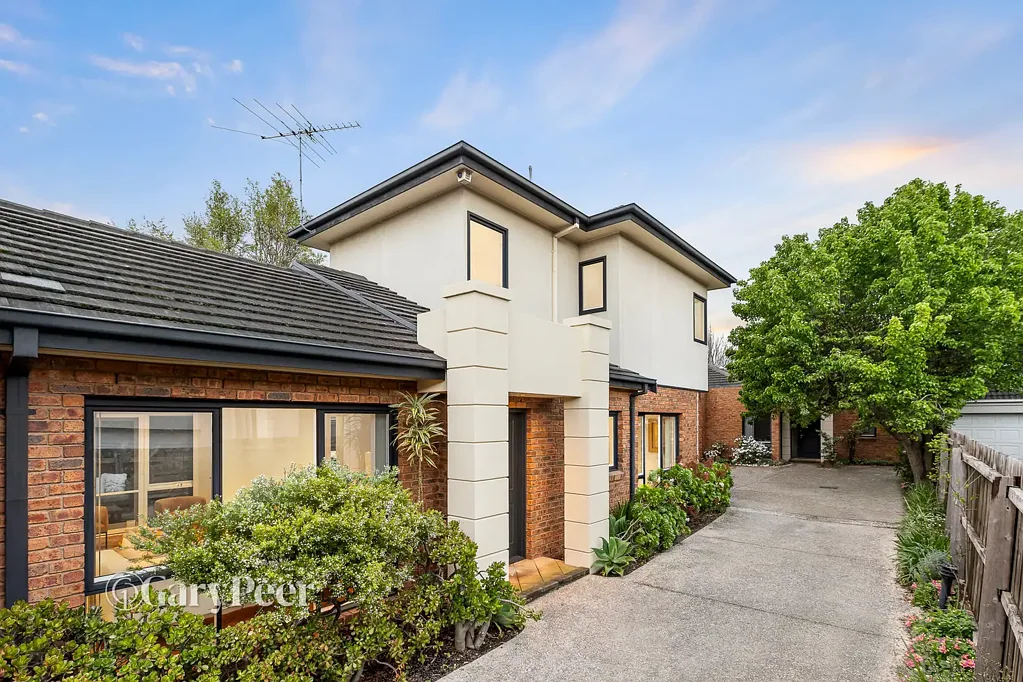 Caulfield 3कमरा Modern, low-maintenance living in a standout Caulfield location