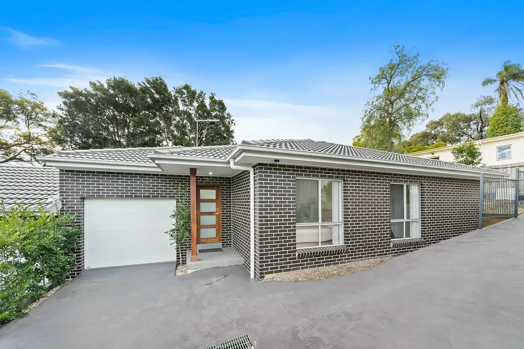 Dundas 3房 1年新单层 Torrens Title 双拼别墅 1 year old Single Storey Torrens Title Duplex