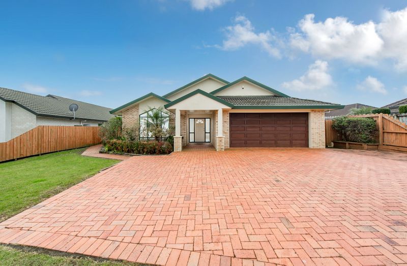 8 Caldbeck Rise, Northpark, Auckland - Manukau, 4部屋, 2バスルーム