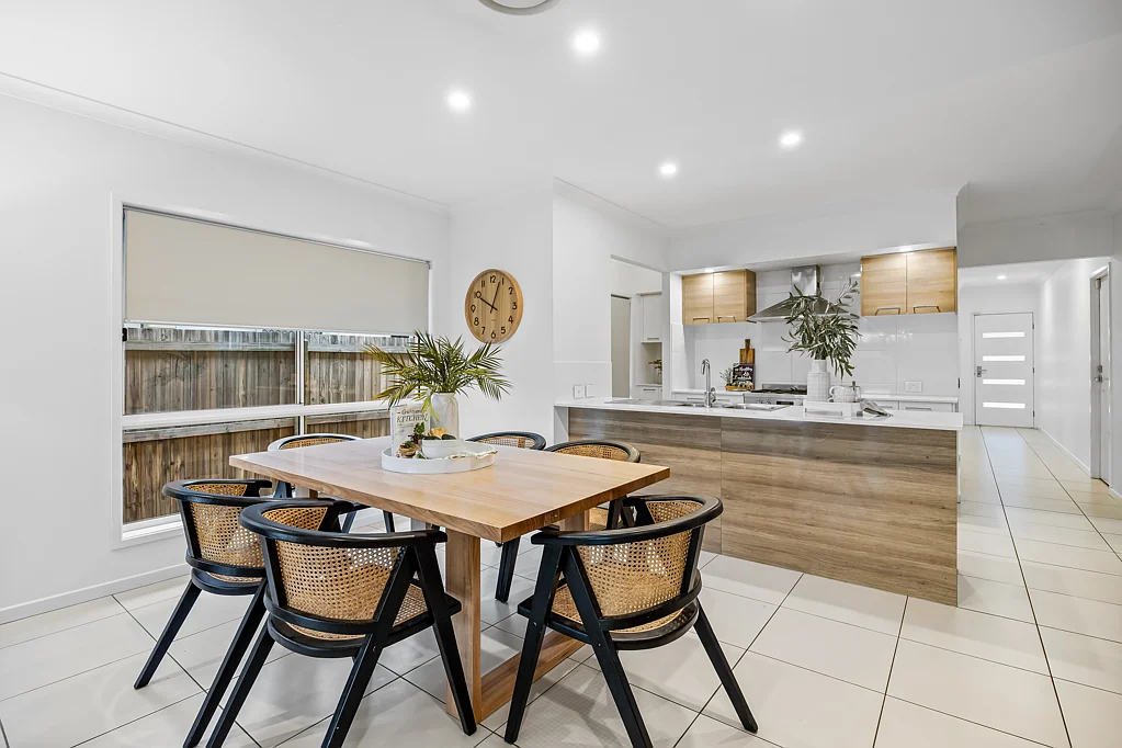 11 Reg Grundy Street, Ripley, QLD 4306