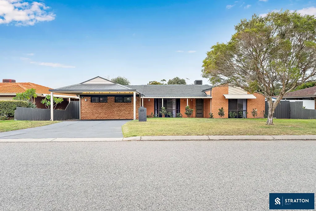 Langford 5ਬੈੱਡਰੂਮ Spacious 5-Bedroom 2-Bathroom Family Home with Workshop on a Generous 690sqm Block Near to Amenities!!