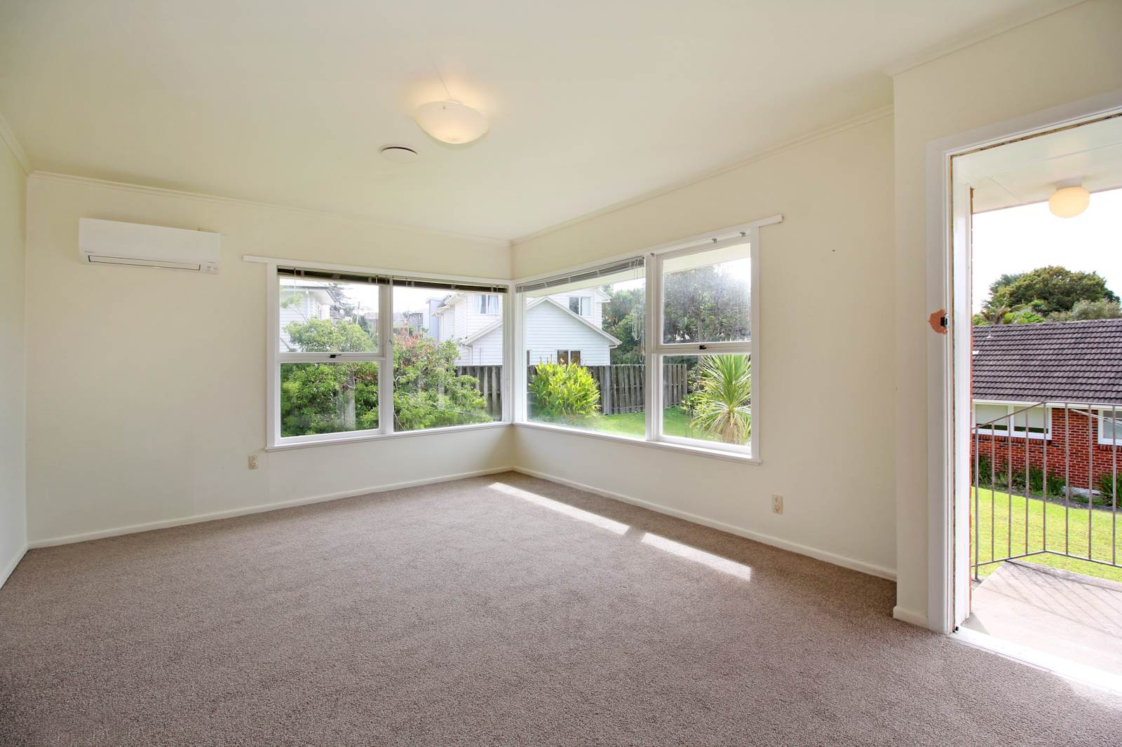 6/32 Alamein Avenue, Belmont, Auckland - North Shore, 2 ห้องนอน, 1 ห้องน้ำ