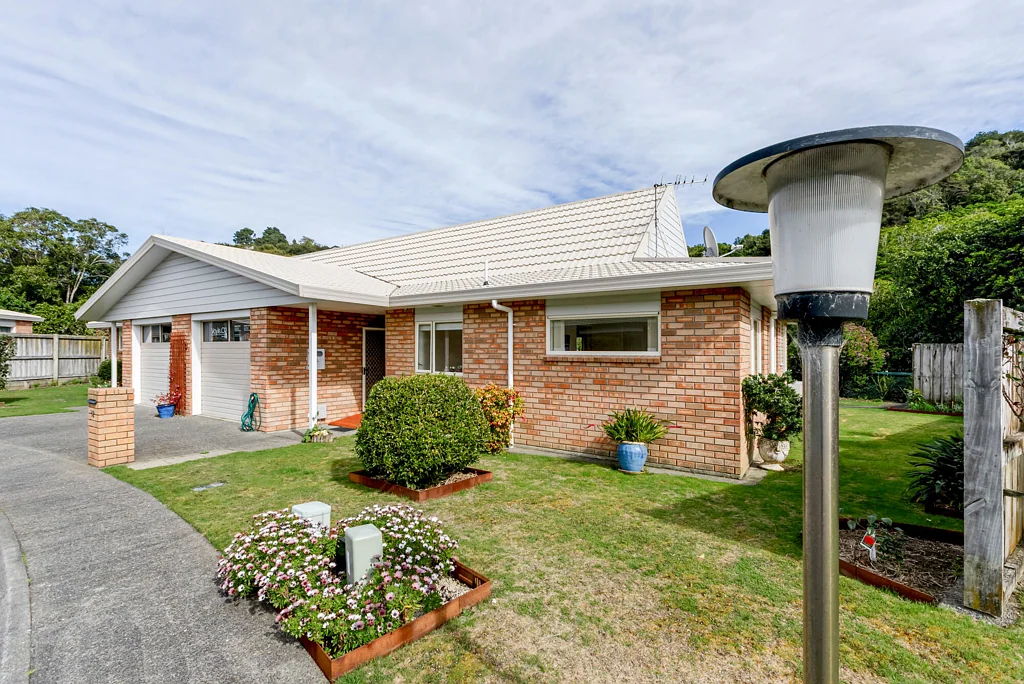 Paraparaumu 2 Bedroom Less to Look After. More to Enjoy.
